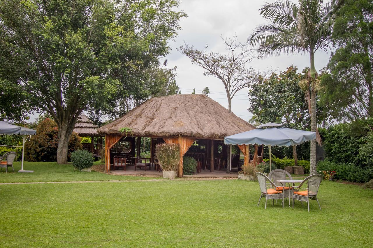Tuzza Hotel Bushenyi Extérieur photo