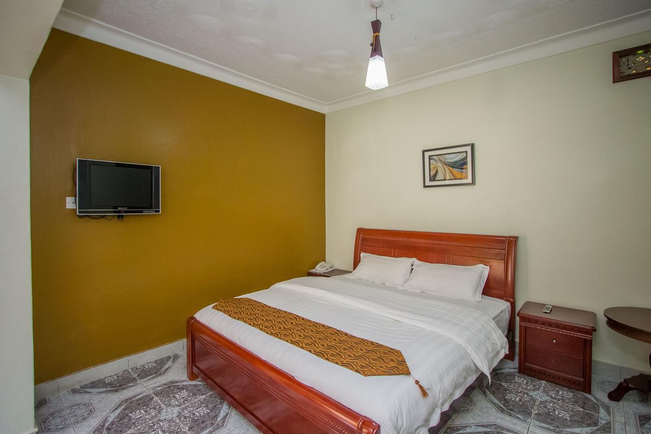 Tuzza Hotel Bushenyi Extérieur photo