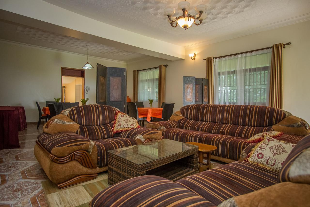 Tuzza Hotel Bushenyi Extérieur photo
